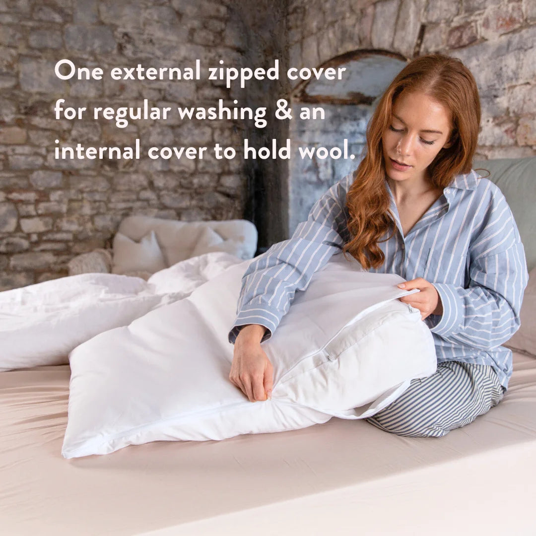 Drift off with our British Wool Bed Wedge Pillow. The British wool filling and 100% cotton outer cover offer a natural alternative to other wedges on the market. The gentle angle reduces acid reflux during sleep for a heartburn free slumber.